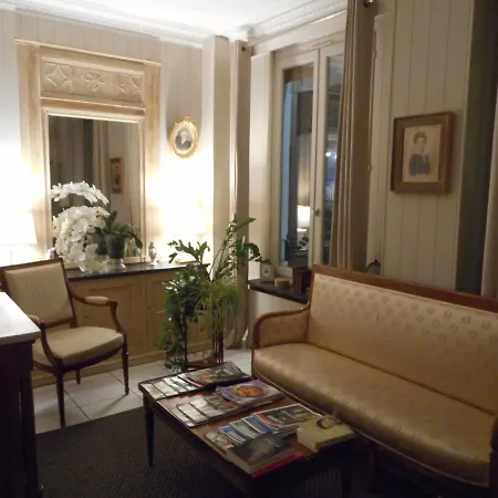 Hotel De L'avre 3*