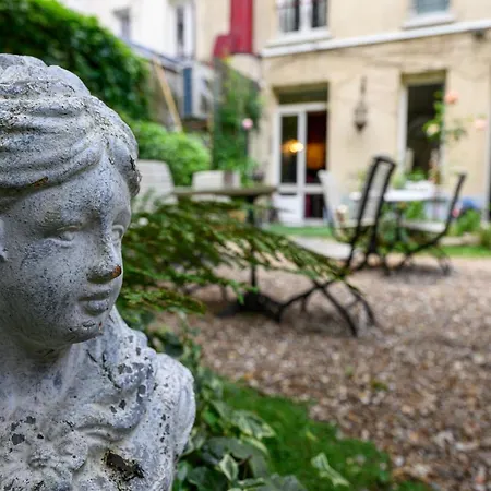 De L'avre Hotel