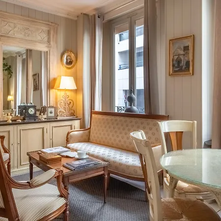Hotel De L'avre 3*