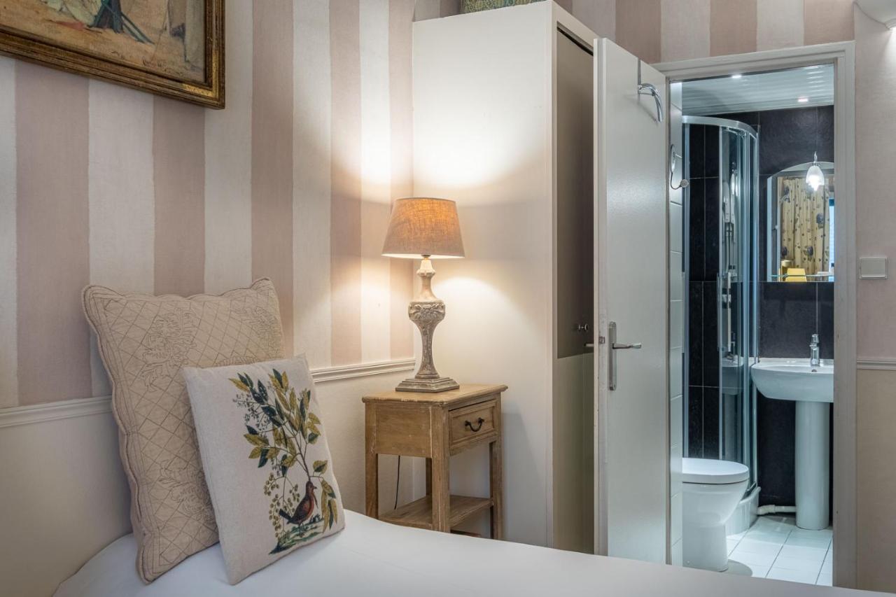 Hotel De L'avre Parigi